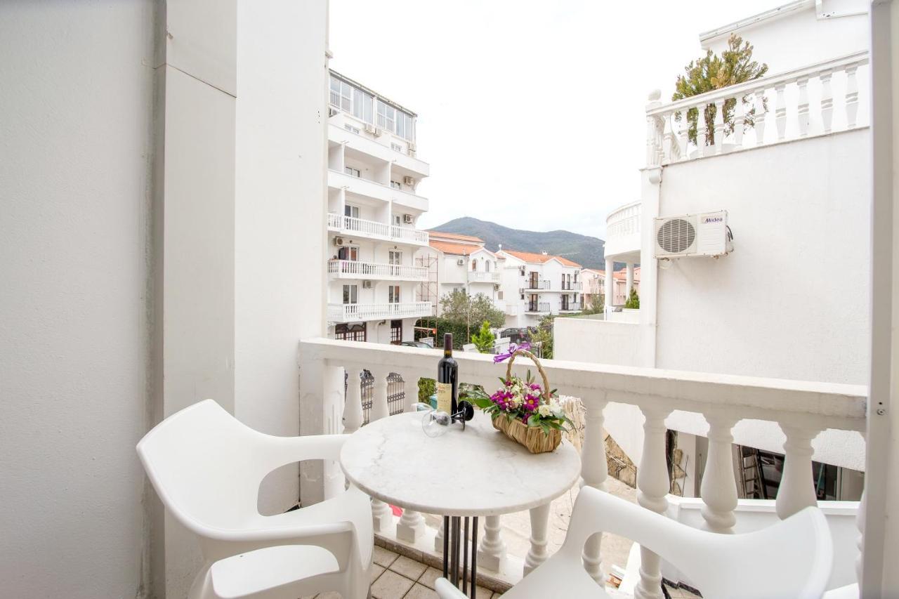 Apartments & Rooms Nikolic 부드바 외부 사진
