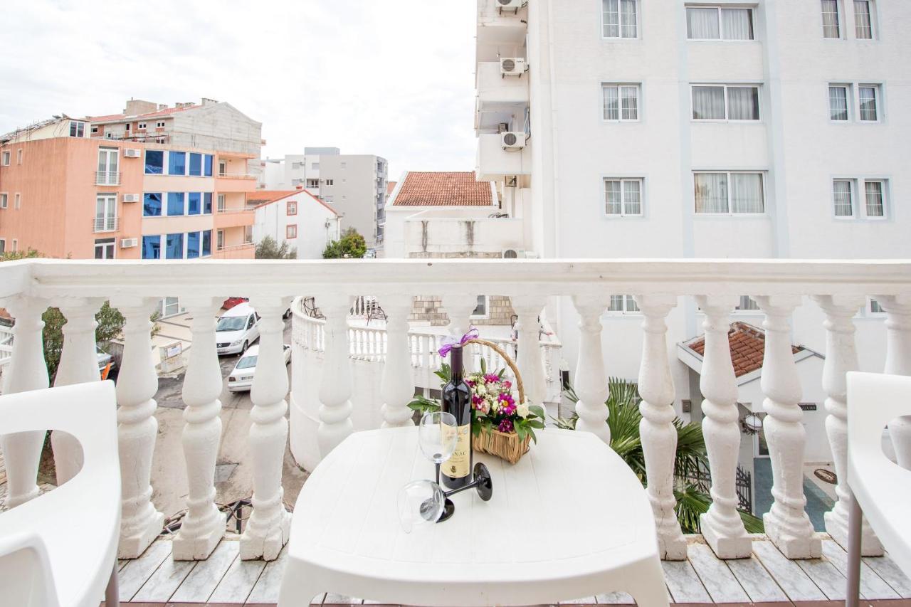 Apartments & Rooms Nikolic 부드바 외부 사진