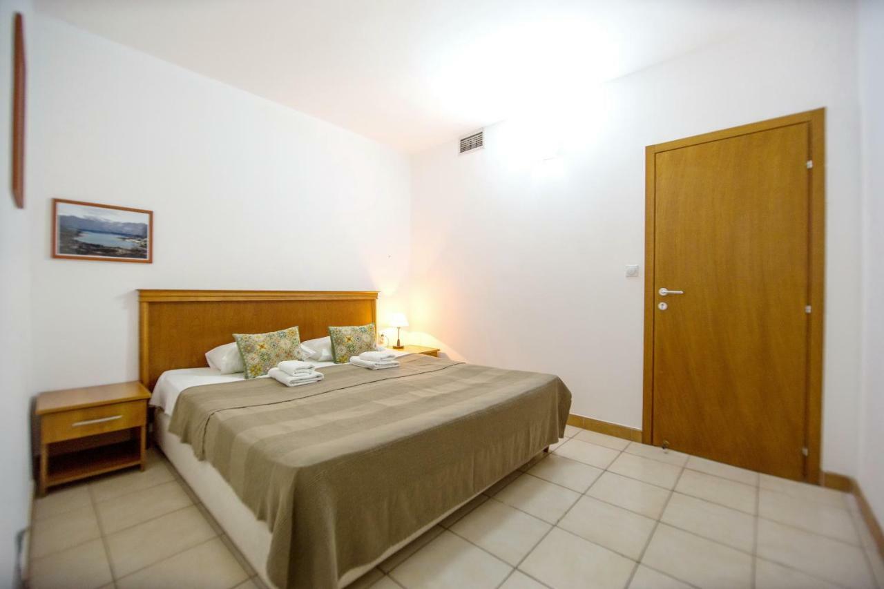 Apartments & Rooms Nikolic 부드바 외부 사진