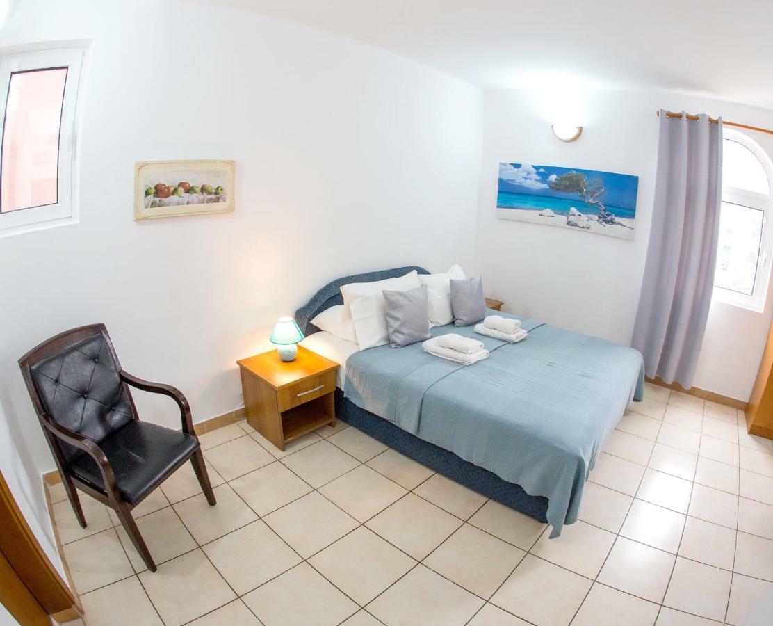 Apartments & Rooms Nikolic 부드바 외부 사진