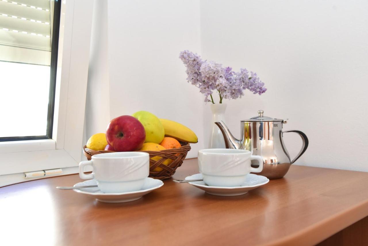 Apartments & Rooms Nikolic 부드바 외부 사진